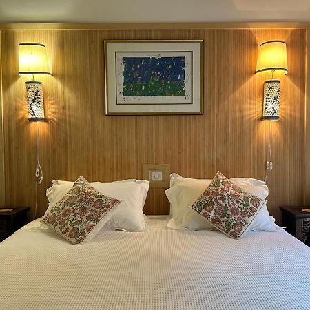 La Cour Carree Bed & Breakfast Rustrel Ngoại thất bức ảnh