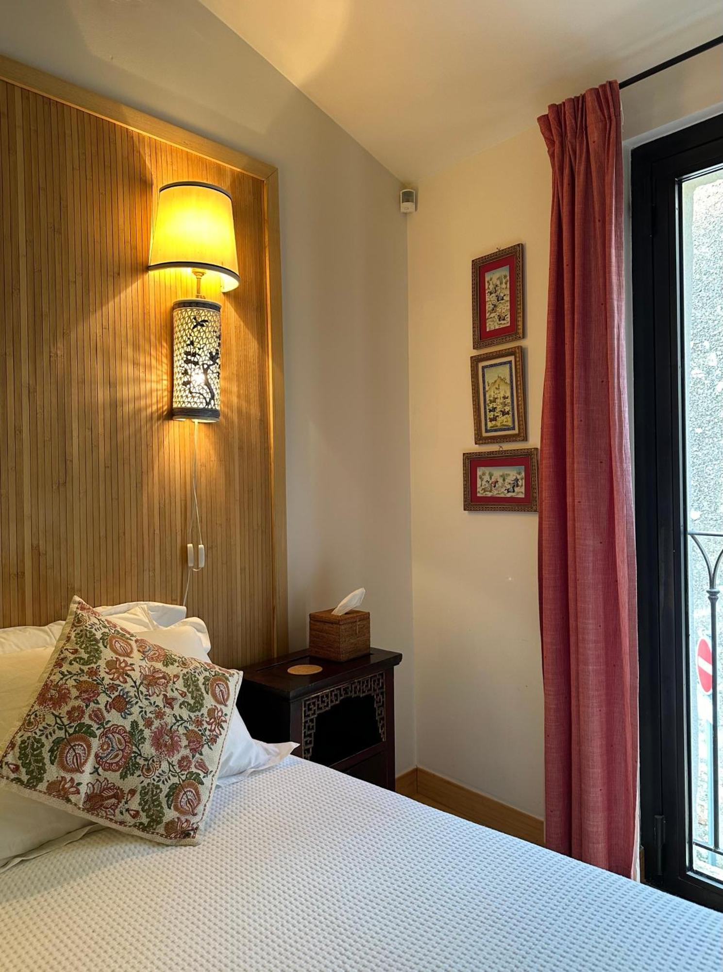 La Cour Carree Bed & Breakfast Rustrel Ngoại thất bức ảnh